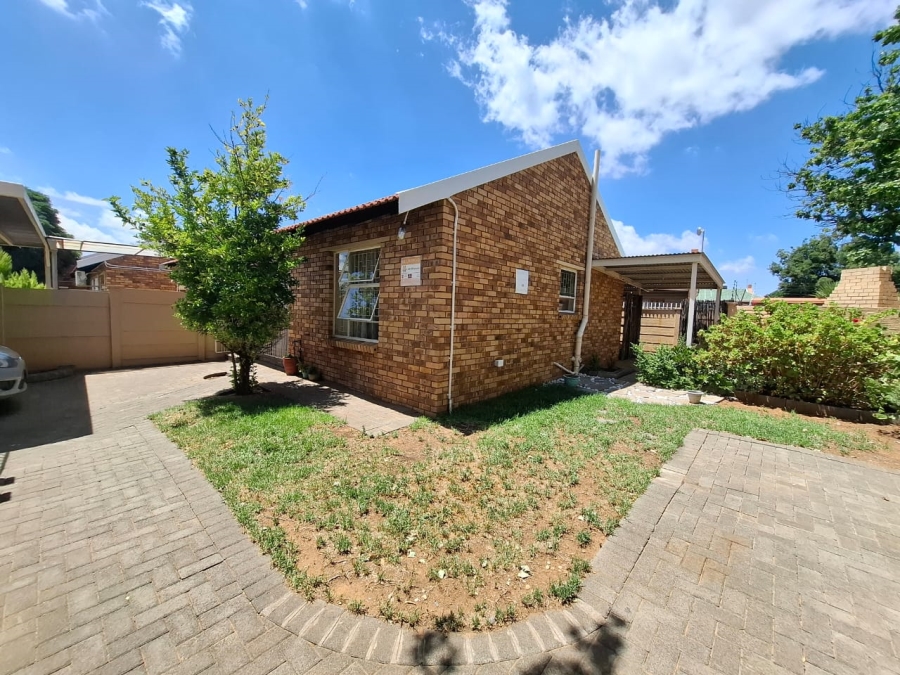 2 Bedroom Property for Sale in Hospitaalpark Free State